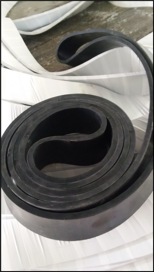 供應(yīng)四川峨眉山市氯丁橡膠板，廠家現(xiàn)貨供應(yīng)